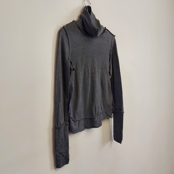 We the Free Free People turtleneck with exposed seams Gray Size Small - Picture 2 of 8